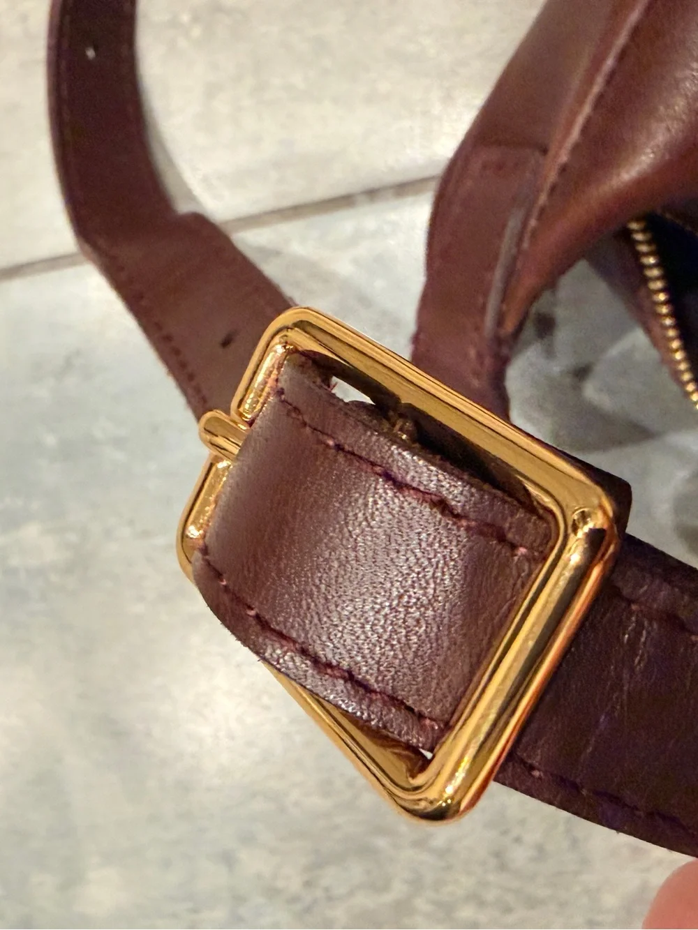 Madewell Brown Leather Crescent Crossbody travel Shoulder Bag Zip Top day bag